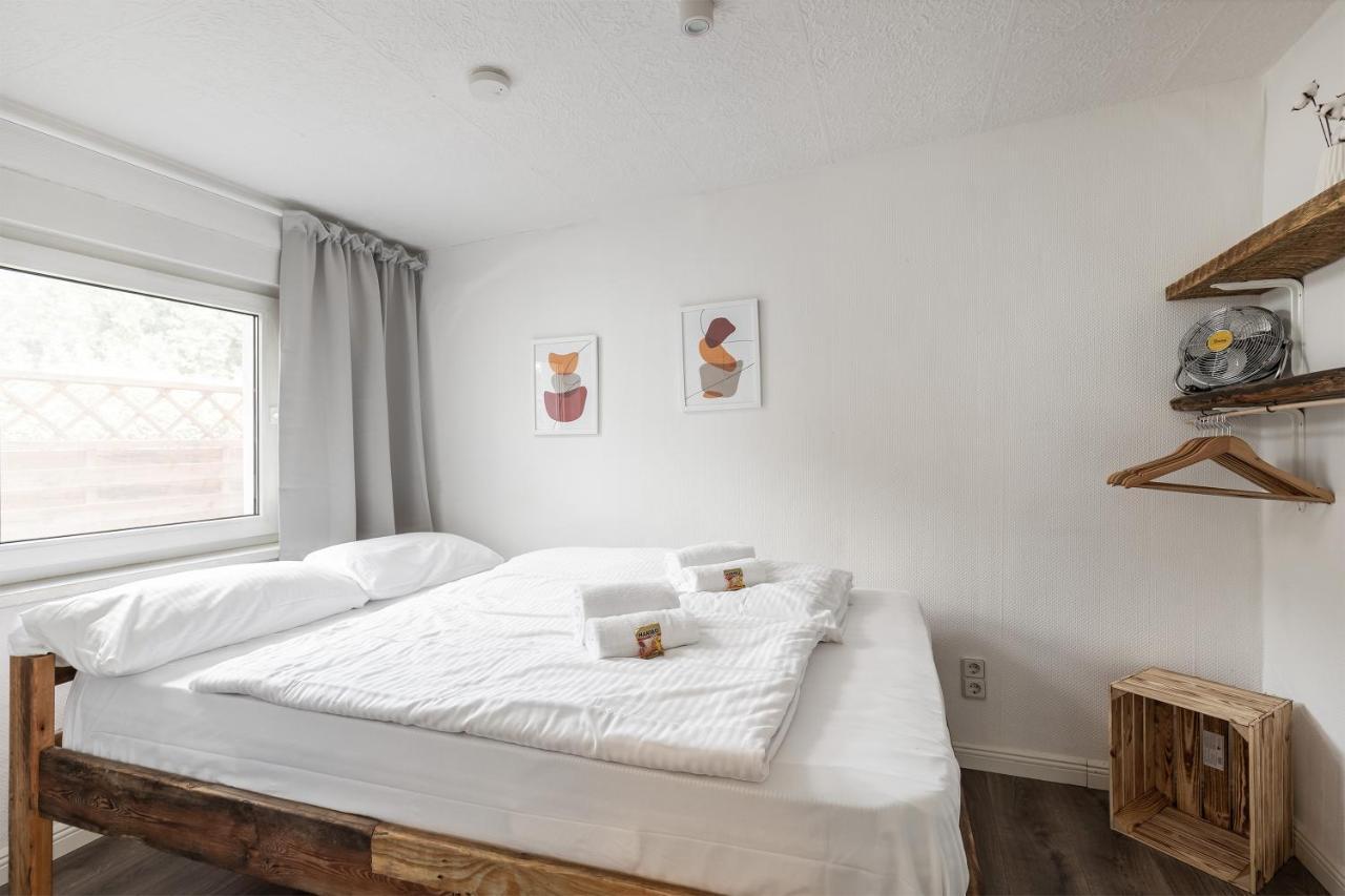 Am Grimnitzsee Gemutliches Tiny House Bungalow Mit Sauna Und Kamin โยอาคิมสทาล ภายนอก รูปภาพ